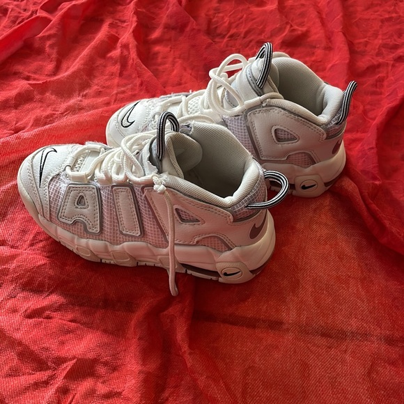 Nike Air kid toddler girl white sneakers size 12C - Picture 3 of 8